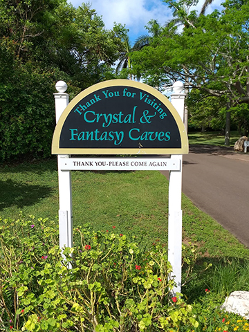 Photo of the entrance to Crystal and Fantasy Caves